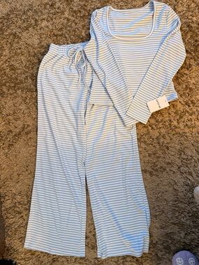 Women’s Two-Piece Lounge Set